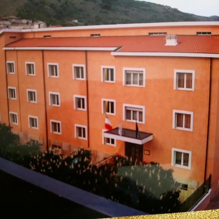 Casapaceebene Hotel San Giovanni Rotondo Ngoại thất bức ảnh