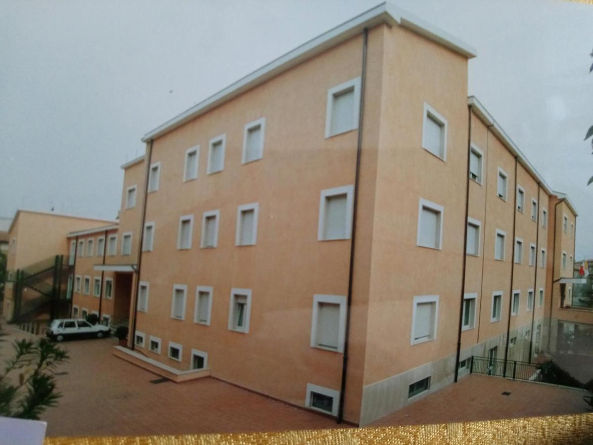 Casapaceebene Hotel San Giovanni Rotondo Ngoại thất bức ảnh