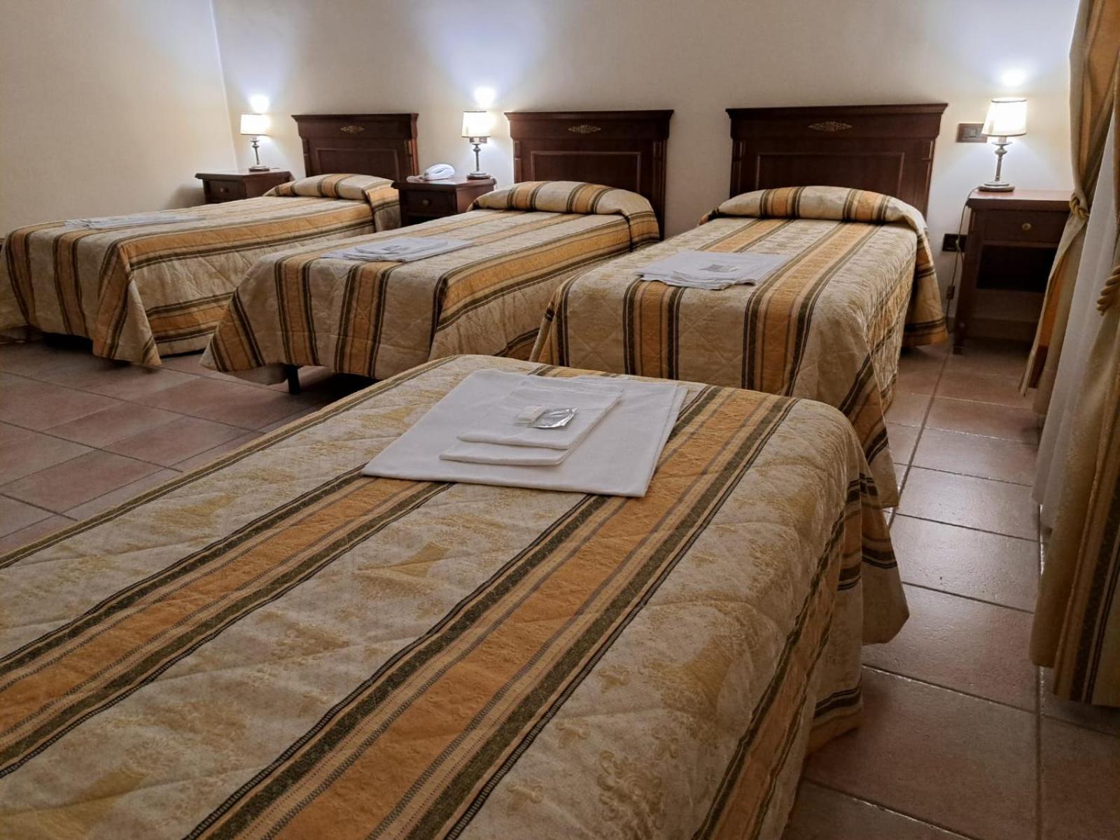 Casapaceebene Hotel San Giovanni Rotondo Ngoại thất bức ảnh